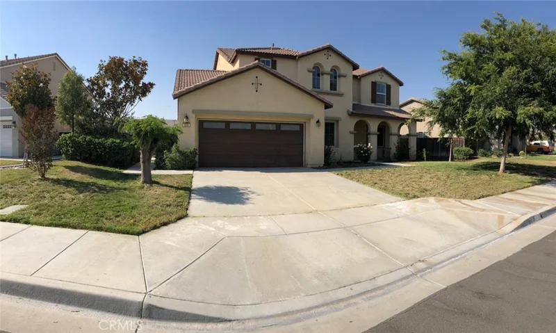 618 Peregrine, San Jacinto, CA 92582