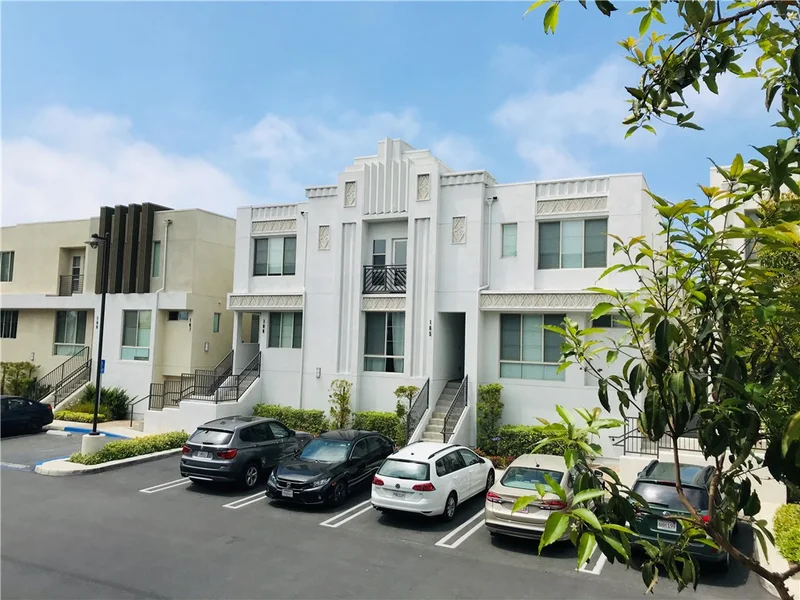 5553 Coral #105, Hawthorne, CA 90250