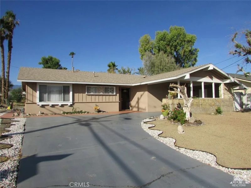 42815 Kansas, Palm Desert, CA 92211