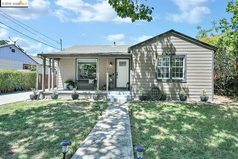 2527 Sycamore Ave, Concord, CA 94520