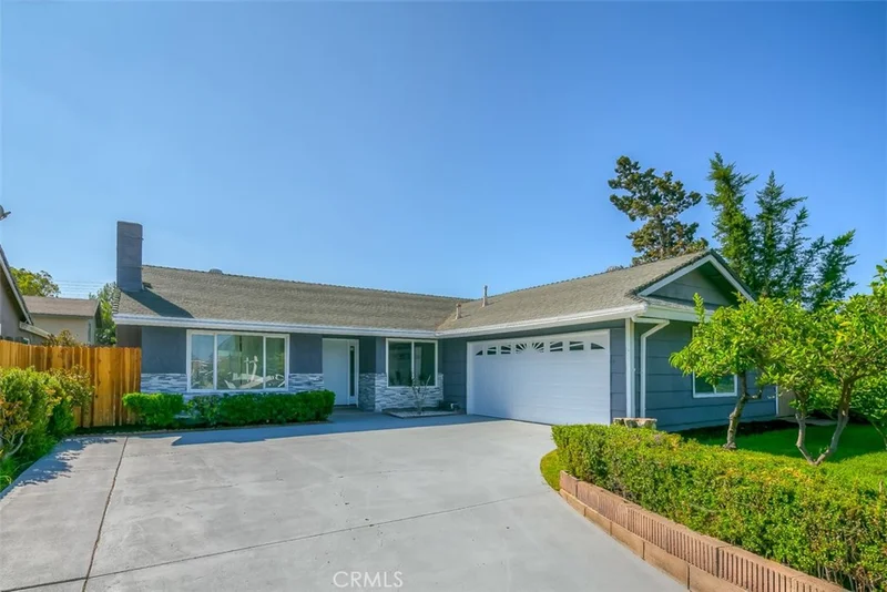 23112 La Vaca, Lake Forest, CA 92630
