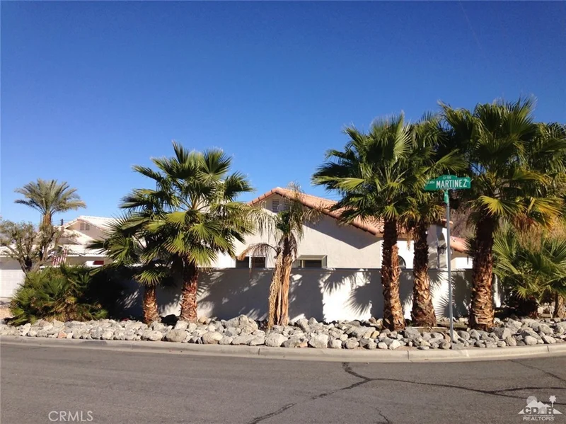 77770 Calle Colima, La Quinta, CA 92253