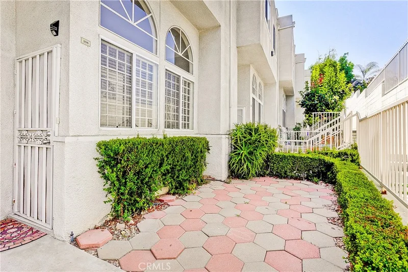 1001 Figueroa #306, Los Angeles, CA 90012
