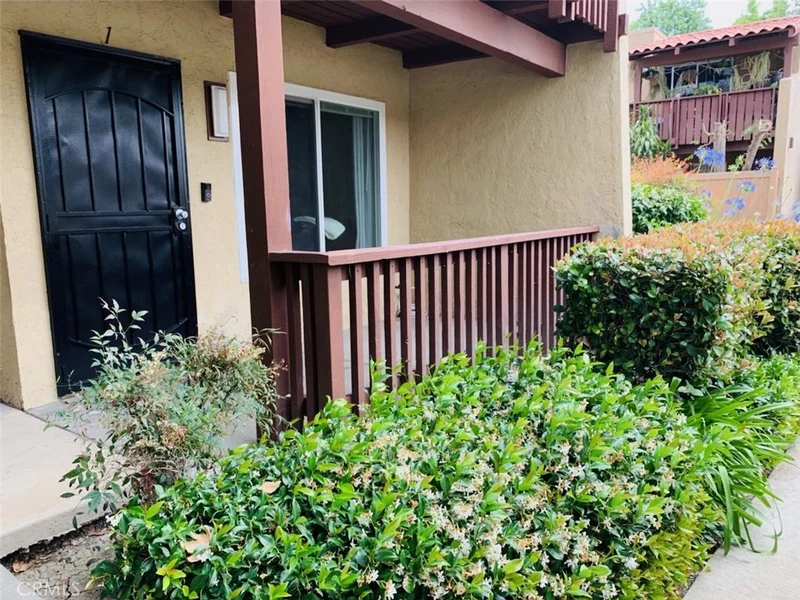 1030 Macarthur #1, Santa Ana, CA 92707