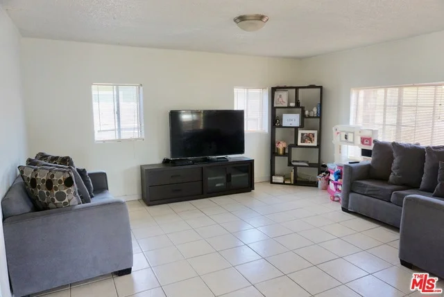 9120 Algeroma, Bellflower, CA 90706