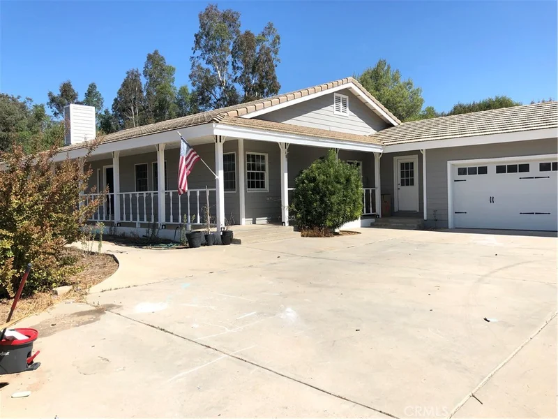 43130 John Warner, Temecula, CA 92592