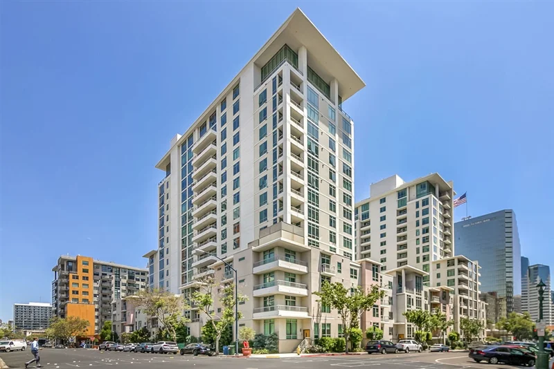 425 Beech St #403, San Diego, CA 92101