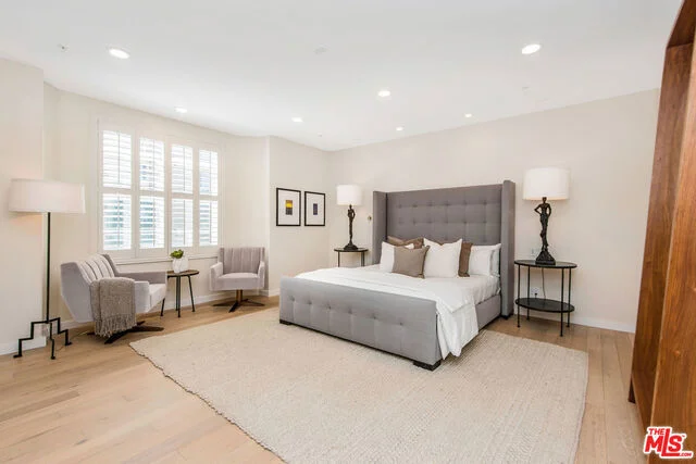 4630 Woodley Avenue 101, Encino, CA 91436