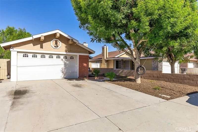 1842 Murrieta, Perris, CA 92571