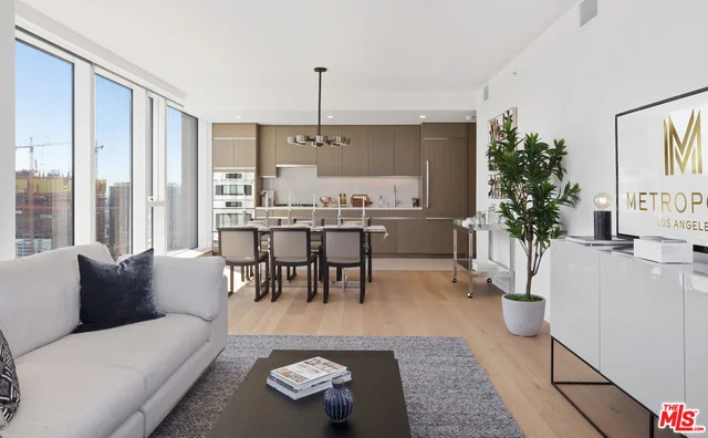 889 Francisco #709, Los Angeles, CA 90017