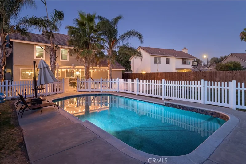 41923 Humber, Temecula, CA 92591