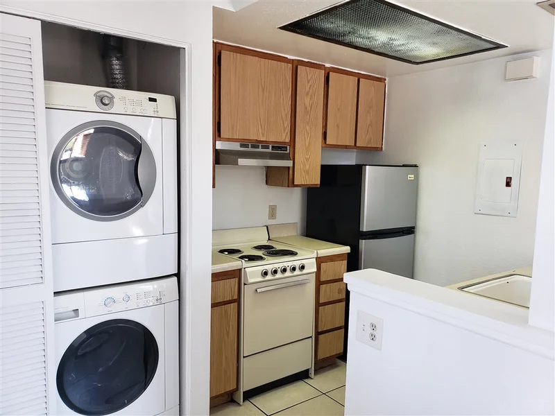 851 W San Ysidro Blvd #9, San Ysidro, CA 92173