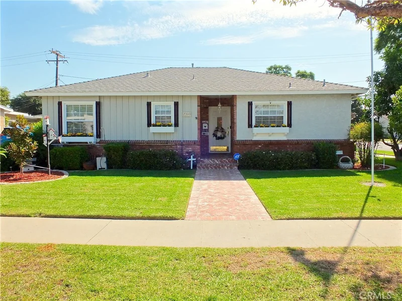 2300 San Vicente, Long Beach, CA 90815