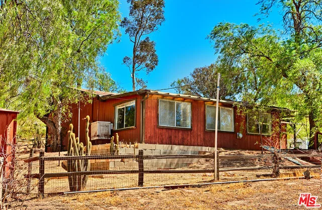 11258 Mint Canyon, Agua Dulce, CA 91390