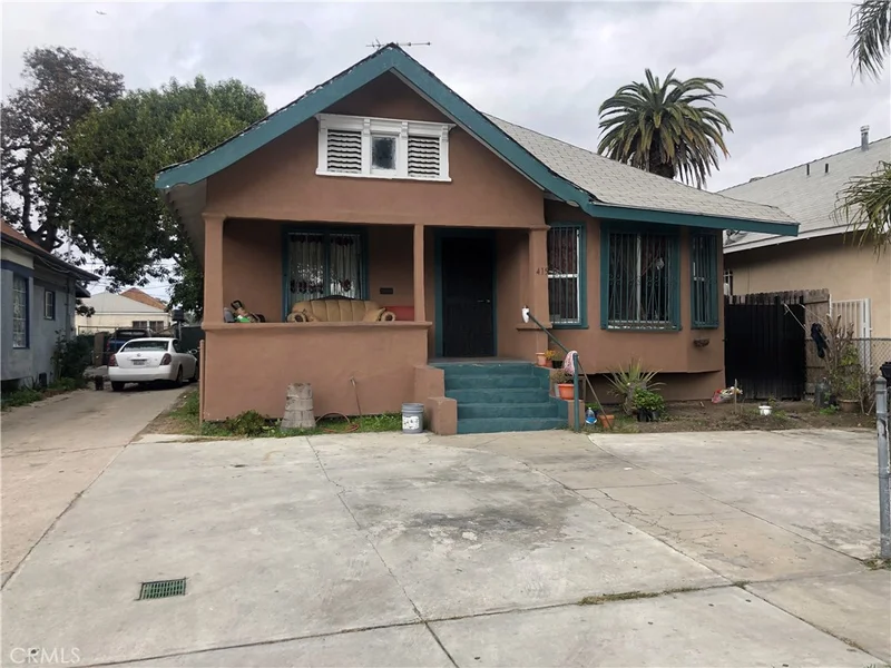 415 43rd, Los Angeles, CA 90011