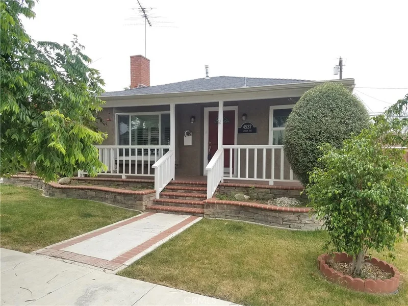 4537 Linden, Long Beach, CA 90807