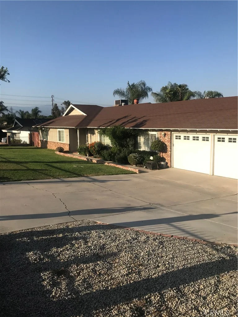 1854 Bostick, Colton, CA 92324
