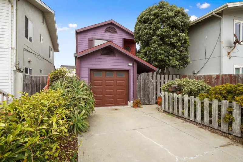 77 Montecito, Pacifica, CA 94044