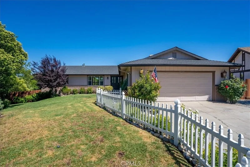 1020 Eagle, Paso Robles, CA 93446