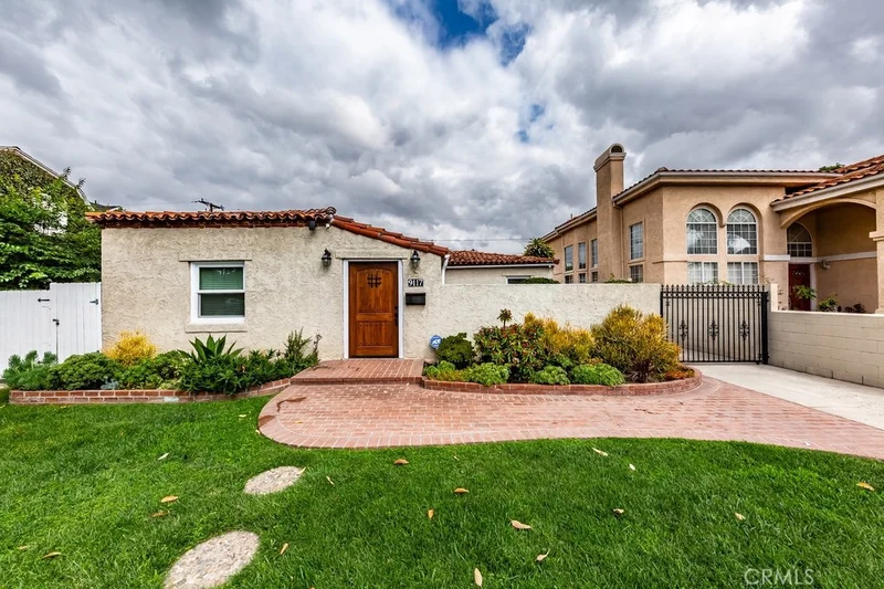 9117 Manzanar, Downey, CA 90240
