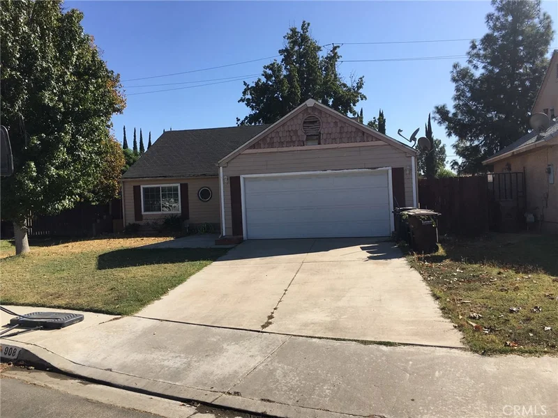 908 Oak Glen, Colton, CA 92324
