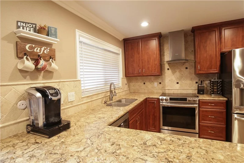 1001 Citron #17, Anaheim, CA 92805