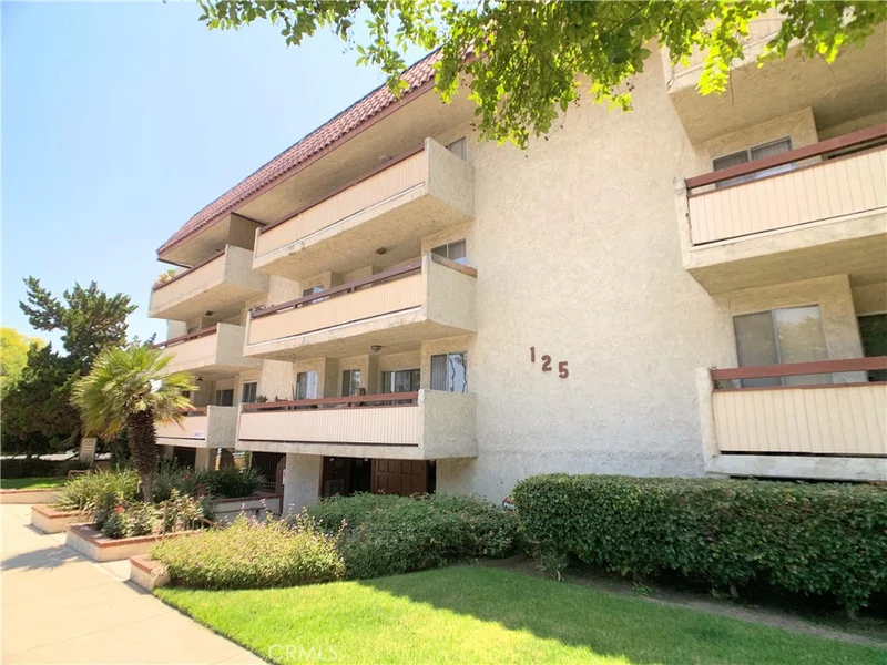 125 Sierra Madre #216, Pasadena, CA 91107