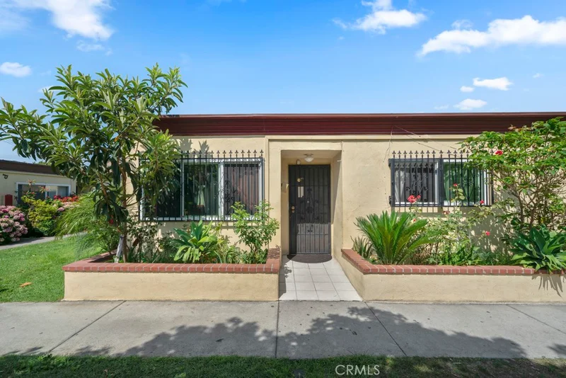 4109 5th #N1, Santa Ana, CA 92703