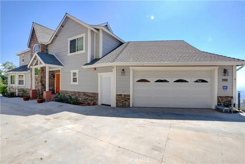 1168 Saturn, Crestline, CA 92325