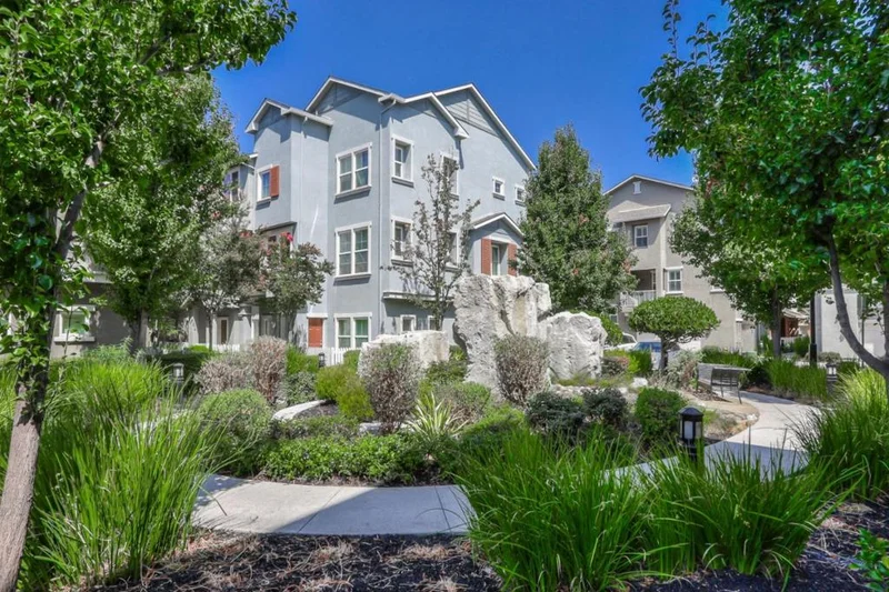 1247 Arabica, San Jose, CA 95126