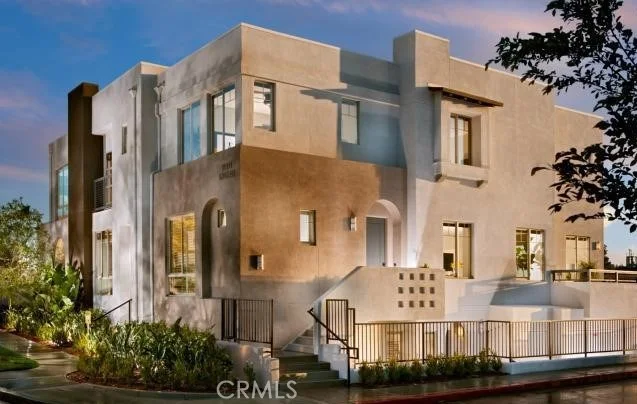 5550 Strand #104, Hawthorne, CA 90250