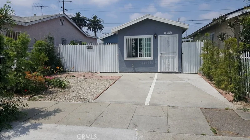 1045 65th, Los Angeles, CA 90044