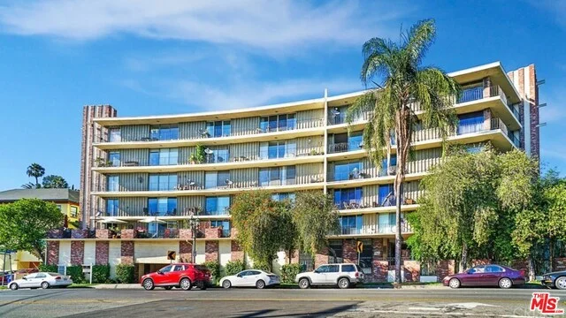 2260 Cahuenga #308, Los Angeles, CA 90068