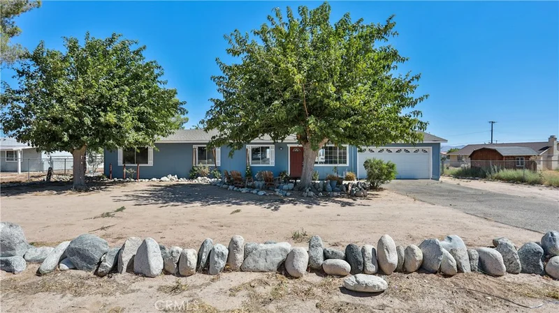 19052 Vine, Hesperia, CA 92345