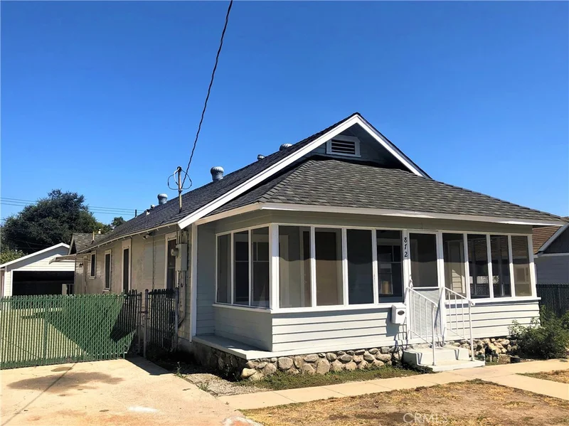 872 4th, Upland, CA 91786