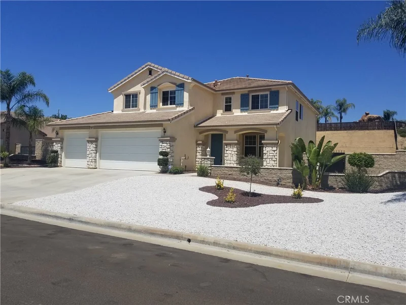 19076 Painted Rock, Riverside, CA 92570