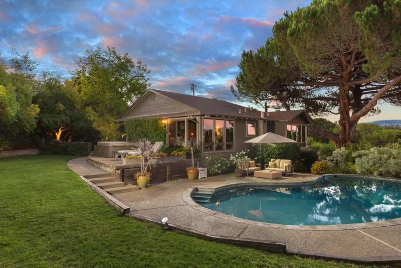 25732 Elena, Los Altos Hills, CA 94022