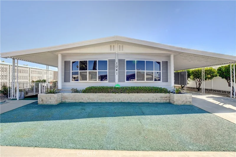 1041 Vista Grande Drive, Hemet, CA 92543