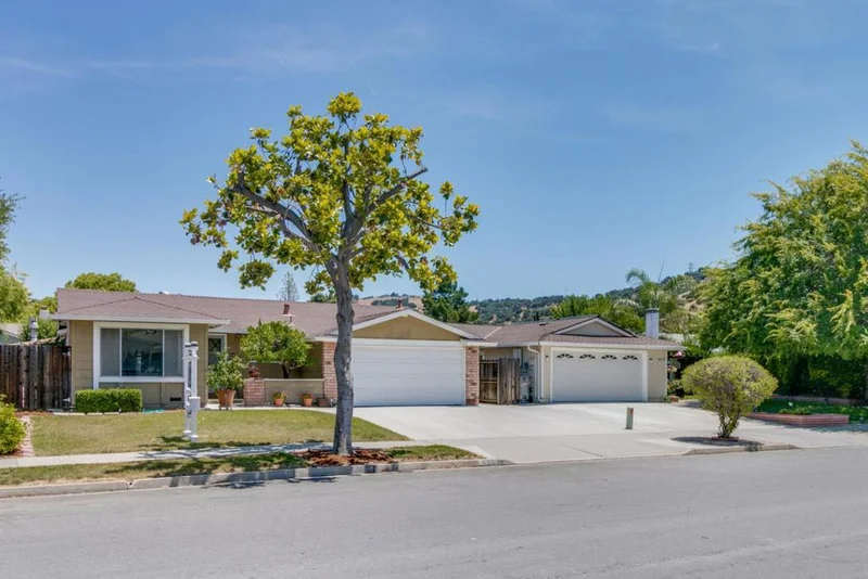 6264 Blossom, San Jose, CA 95123