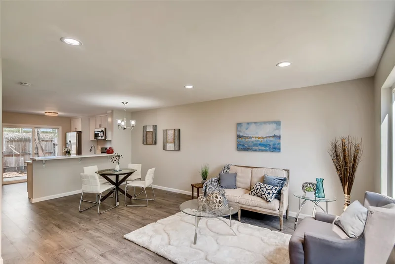 433 Ridgeway Ct, Spring Valley, CA 91977