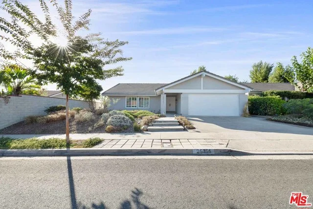 25351 De Salle, Laguna Hills, CA 92653