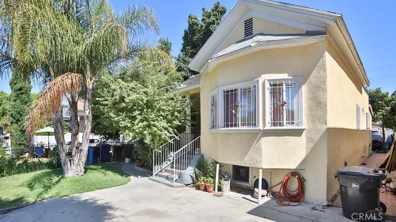 1241 25th, Los Angeles, CA 90011