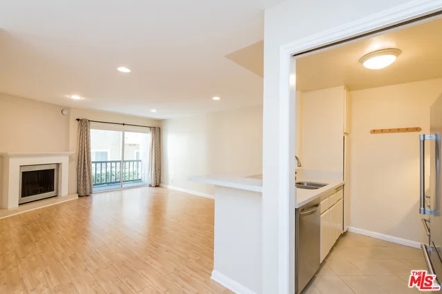 8740 Tuscany #111, Playa Del Rey, CA 90293
