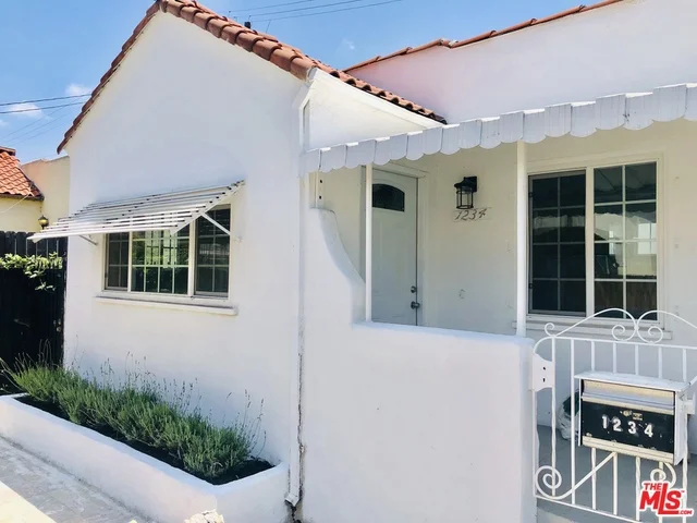 1234 Cahuenga, Los Angeles, CA 90038