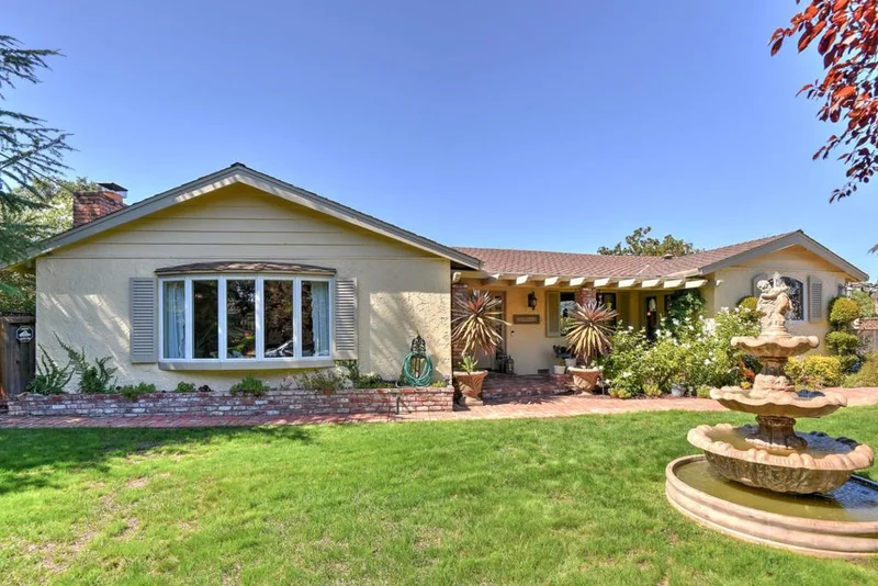 1225 Hillcrest, San Jose, CA 95120