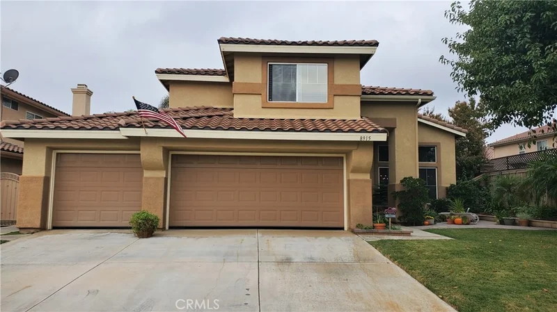 8915 Greenlawn, Riverside, CA 92508