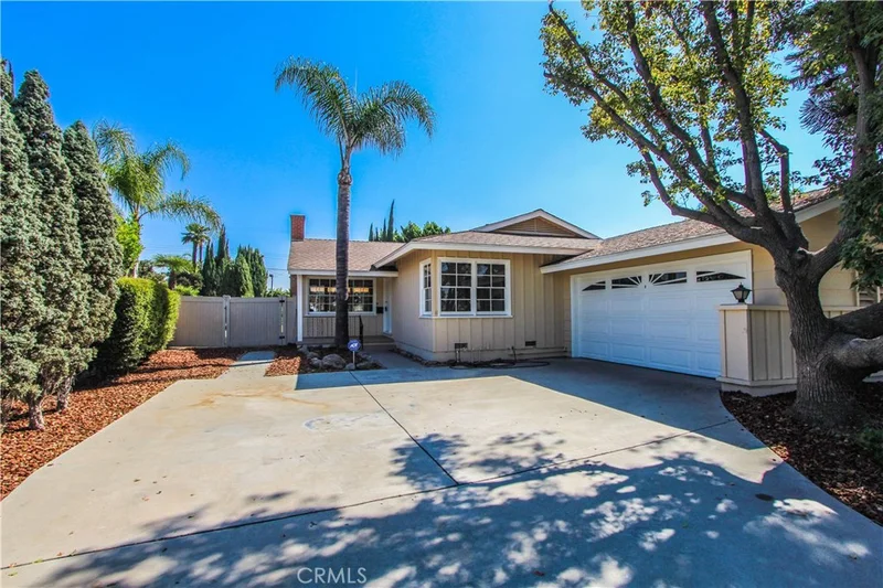 10232 Wiley Burke, Downey, CA 90241