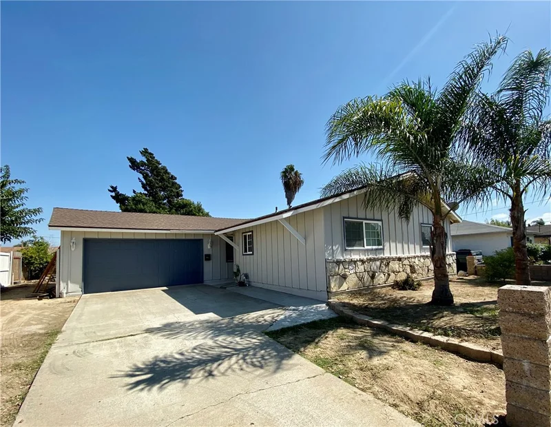 424 West Redondo, Oceanside, CA 92057
