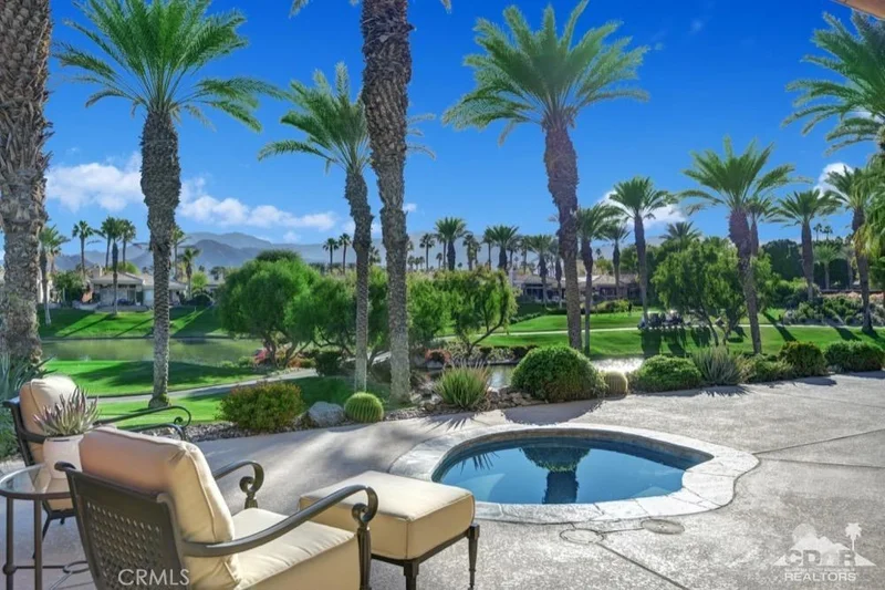 125 White Horse, Palm Desert, CA 92211