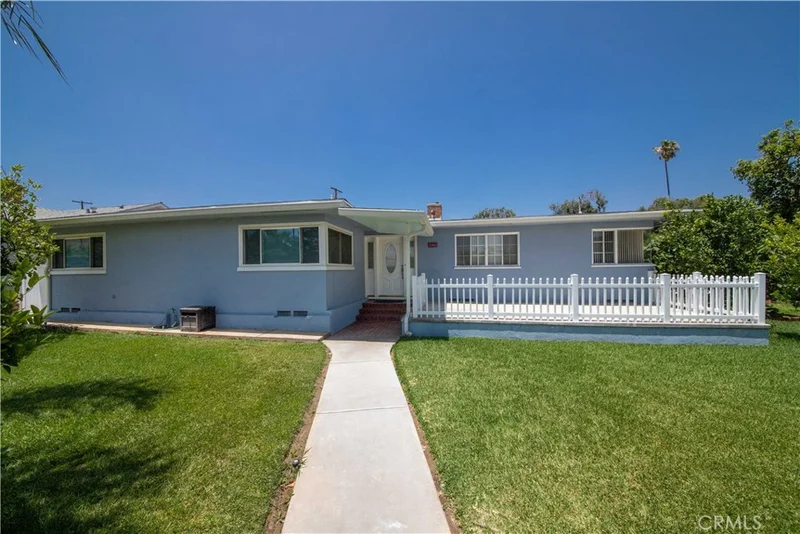 11461 Flower, Riverside, CA 92505
